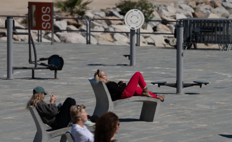 Calor sense treva a Barcelona: l'estiu s'avança a la Ciutat Comtal