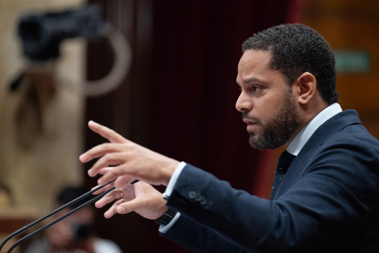 VOX i PP es queden sols en demanar explicacions immediates a Illa davant el Parlament