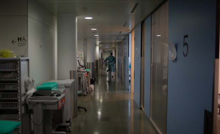 La sanitat catalana, sense pla d'estiu: Metges de Catalunya exigeix solucions immediates a Salut