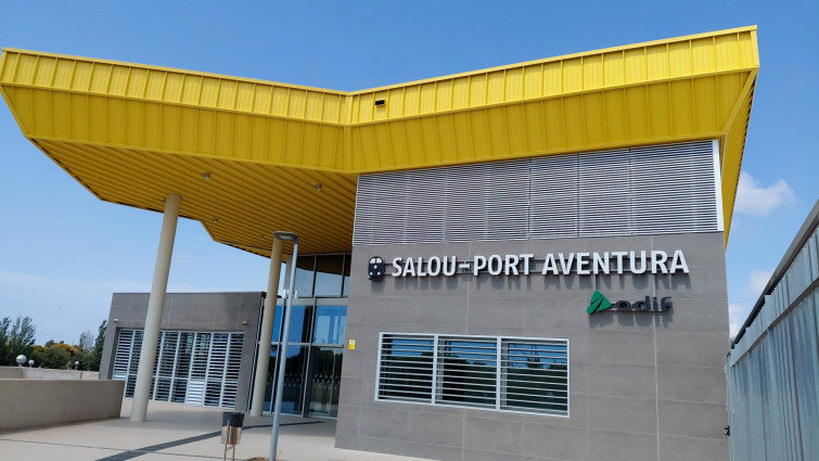 Adif posa en servei la nova estació ferroviària de Salou-Port Aventura