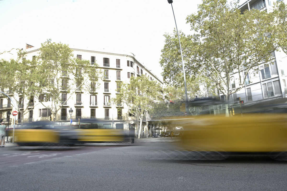 Archivo - Tráfico en Barcelona
