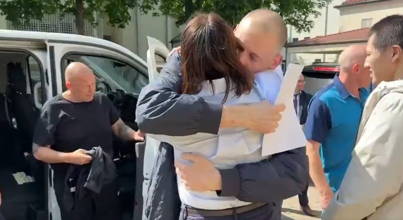El líder opositor bielorús Sergei Tikhanovsky, alliberat