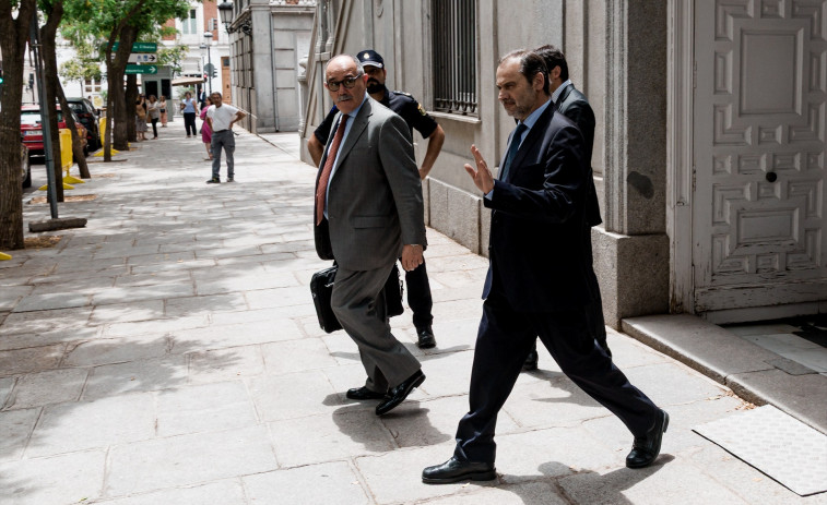 El Suprem ratifica les mesures cautelars contra Ábalos i Koldo i descarta enviar-los a presó