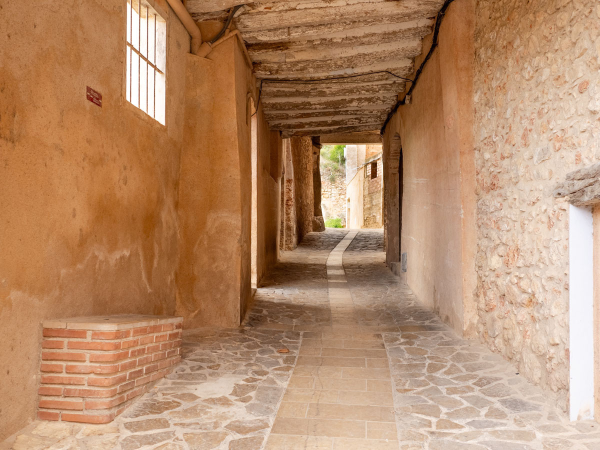 Miravet 11