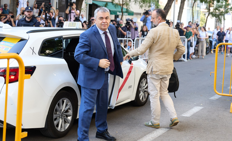 L'ombra del 'cas Koldo' s'estén: La germana de Santos Cerdán va rebre pagaments d'una empresa sota recerca