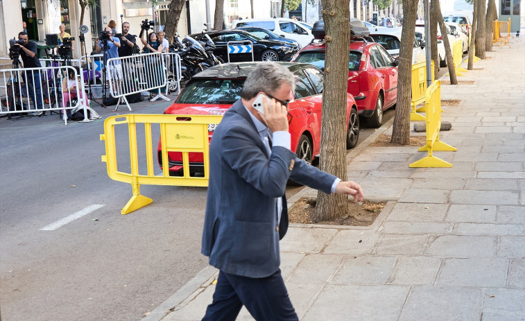 El TS prohibeix sortir del país a l'