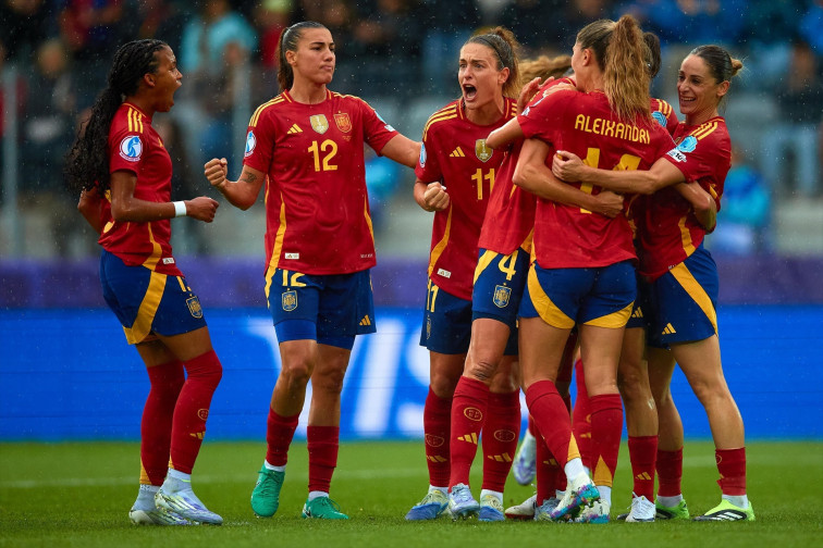 Espanya esclafa a Bèlgica sense pietat i ja somia amb els quarts de final de l’Eurocopa