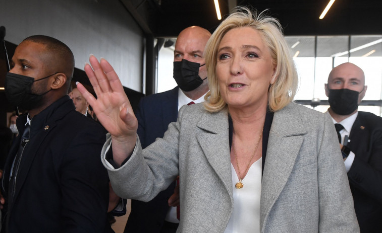 Batuda en la cúpula d'Agrupació Nacional: la policia francesa investiga el finançament de Le Pen