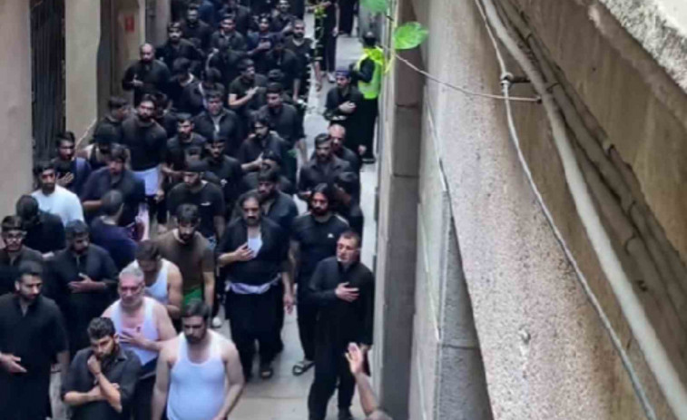 VÍDEO | Una impactant desfilada musulmana a Barcelona sorprèn veïns: Què és la Ashura?