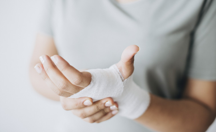 Violenta escena de gelosia a Zaragoza: l'agressora li mossega el dit a una dona que besava al seu nuvi
