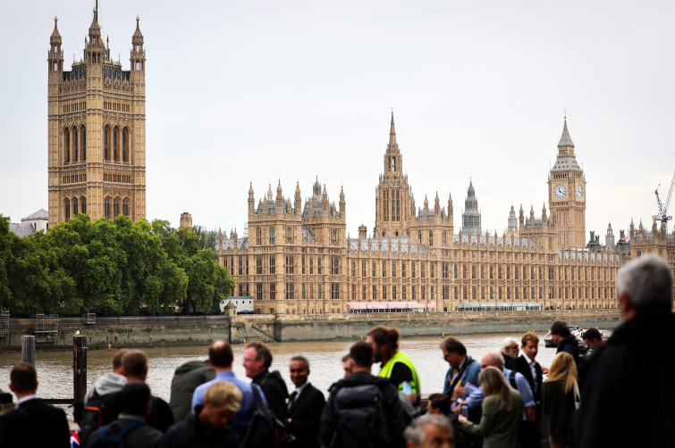 Govern britànic proposa baixar l'edat de vot als 16 anys per a pròximes eleccions generals