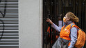 Barcelona aprova un contracte urgent per a garantir l'atenció domiciliària a persones vulnerables