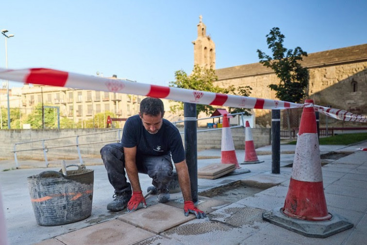 Lleida treballa en el manteniment del paviment als carrers Sant Martí i Cavallers