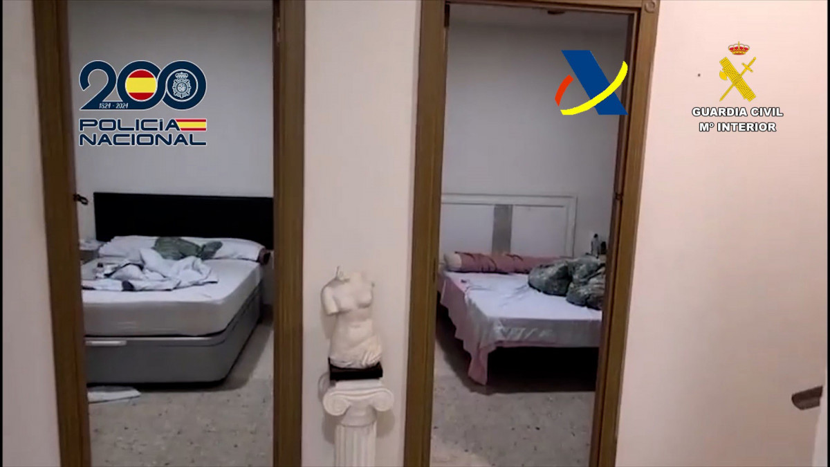 La Policía Nacional, Guardia Civil y Vigilancia Aduanera, en una operación conjunta desarrollada en varias provincias españolas, han liberado a 162 mujeres víctimas de una organización dedicada a