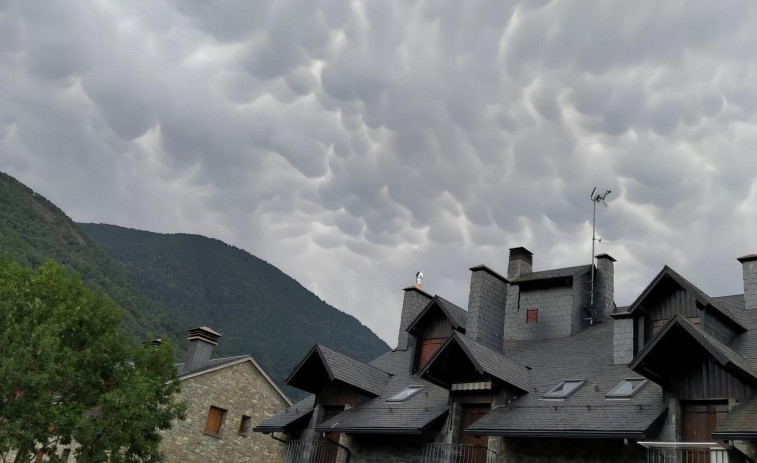 Barcelona, Girona i Tarragona en avís taronja per pluges i tempestes aquest dimecres