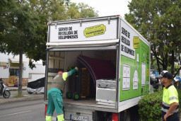 Viladecans retira más de 27 toneladas de muebles de la vía pública gracias al nuevo servicio de recogida de voluminosos a domicilio