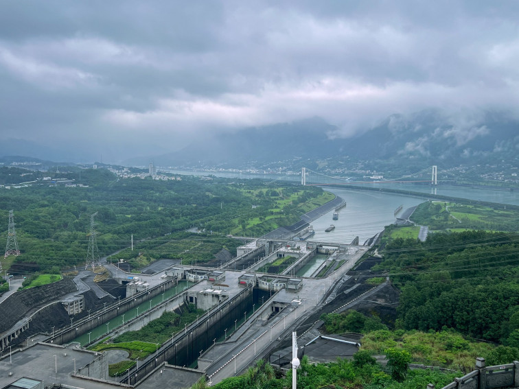 la Xina, Movent la Terra? La nova megapresa que podria desplaçar l'eix planetari