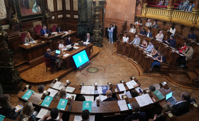 El ple de Barcelona aprova pujar la taxa turística fins als 8 euros en 2029
