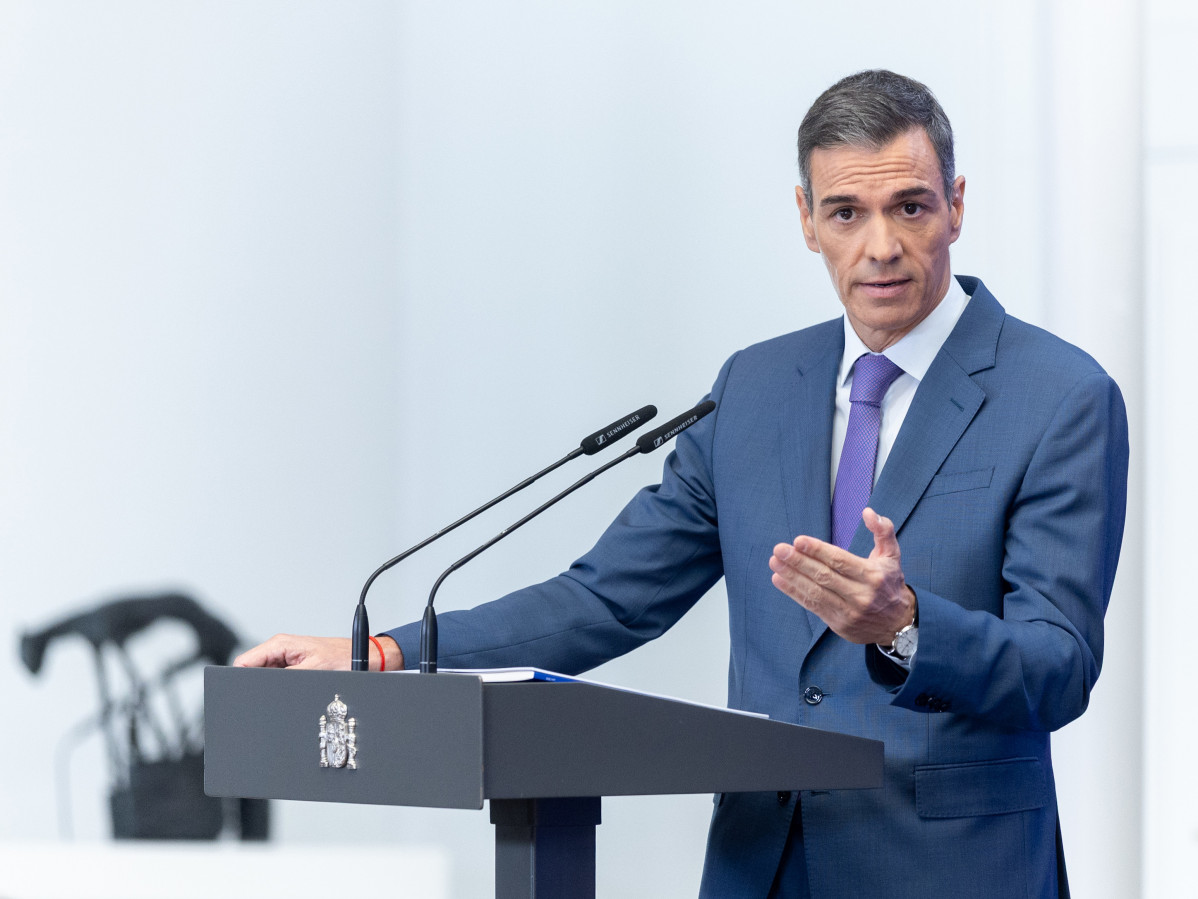 El presidente del Gobierno, Pedro Sánchez, comparece ante los medios de comunicación para hacer balance del curso político, a 28 de julio de 2025, en Madrid (España).