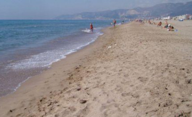 Mor ofegat un home de 54 anys a la platja del Cap de Sant Pere, a Cambrils