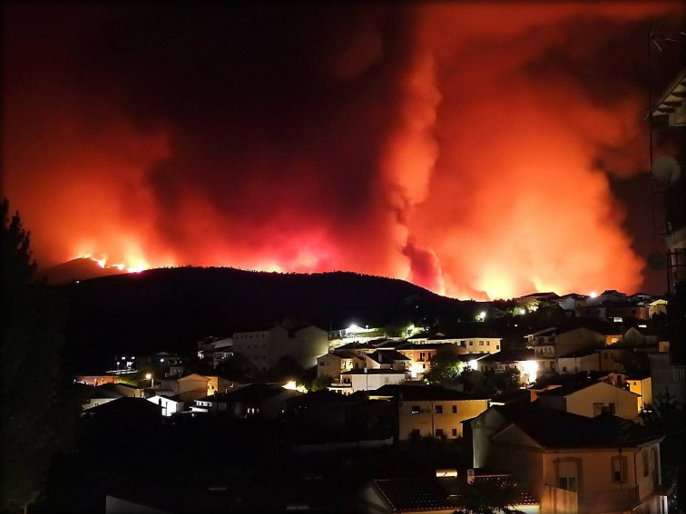 Espanya lluita contra devastadors incendis forestals: Àvila i Las Hurdes, focus de preocupació extrema