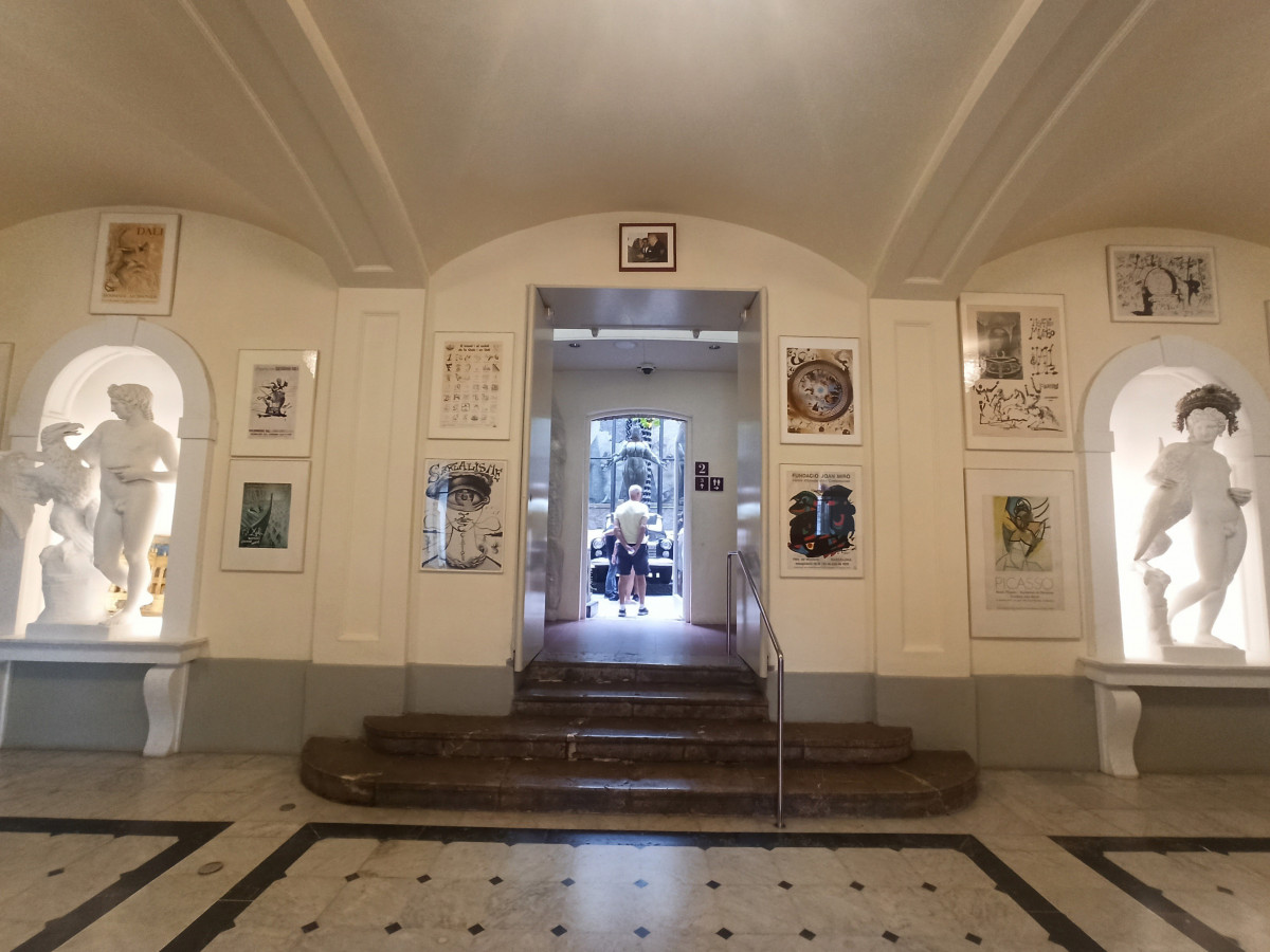 Vestíbulo del Teatre-Museu Dalí de Figueres