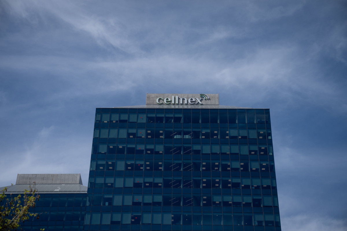 Archivo - Fachada de la sede de Cellnex Telecom.