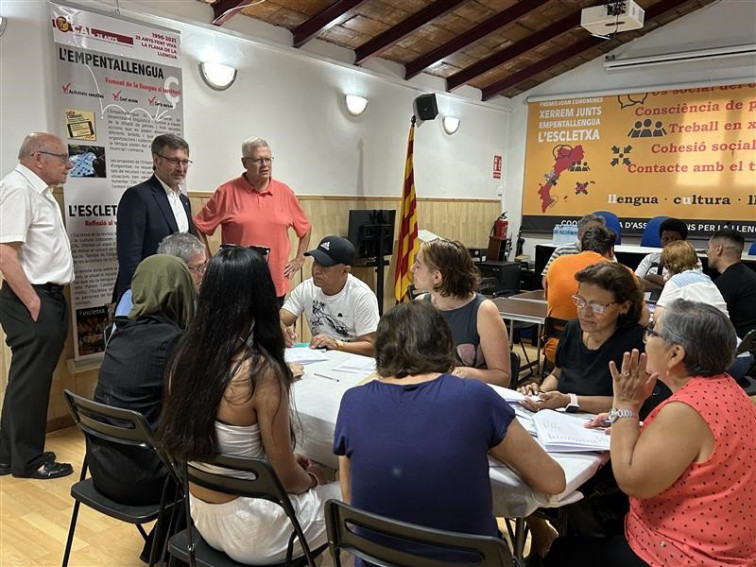 Política Lingüística impulsa l'expansió de ‘Xerrem Junts’ per a potenciar el català entre els adults