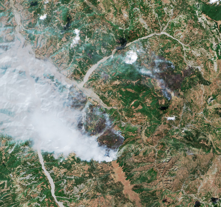 Les petjades de la tragèdia: així es veuen els grans incendis d'Europa des del cel