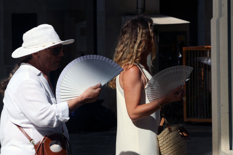 Catalunya viu temperatures històriques: fins a 43 °C el cap de setmana i alerta màxima en gran part del país
