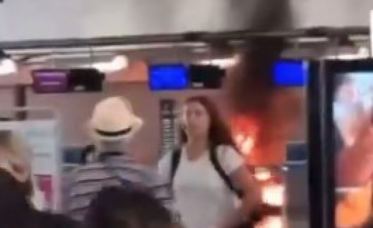 VÍDEO: Pànic en l'aeroport  a Milà on un home va deslligar el caos amb foc