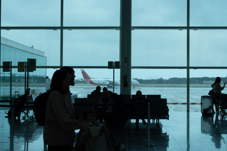 Una tempesta sobre la mar provoca ajornaments i cancel·lacions en l'Aeroport de Barcelona