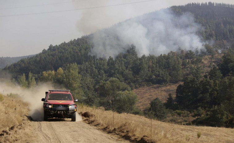 Primer respir en els incendis de Castella i Lleó, però la preocupació continua per altres cinc focus actius