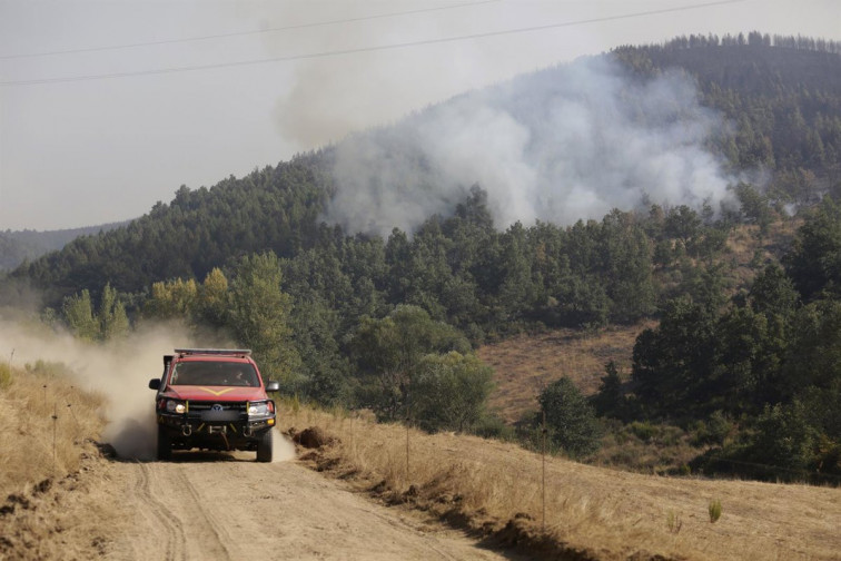 Primer respir en els incendis de Castella i Lleó, però la preocupació continua per altres cinc focus actius