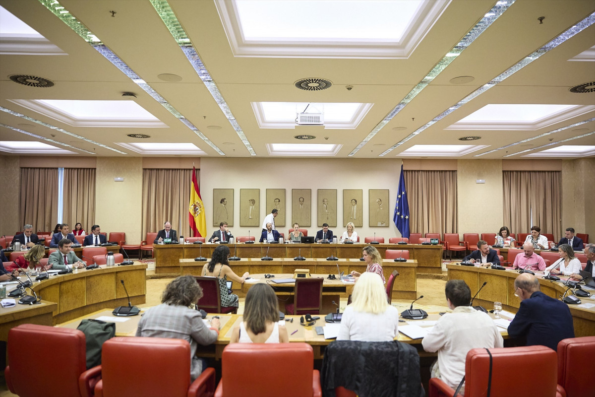 EuropaPress 6916347 vista general reunion diputacion permanente congreso diputados 26 agosto