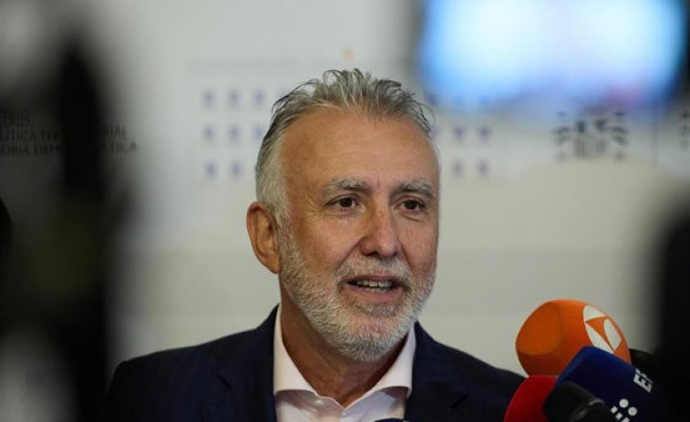 L'Estat insta a les CCAA a respectar el repartiment de menors migrants
