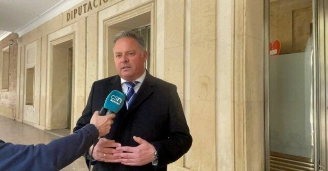 Maten el gos d'un alcalde de Huelva després de suspendre unes festes taurines