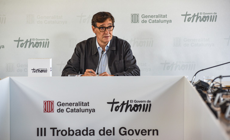 -Vídeo: Salvador Illa inaugura quiròfans a Móra d'Ebre i marca prioritats després de la reunió a Arnes