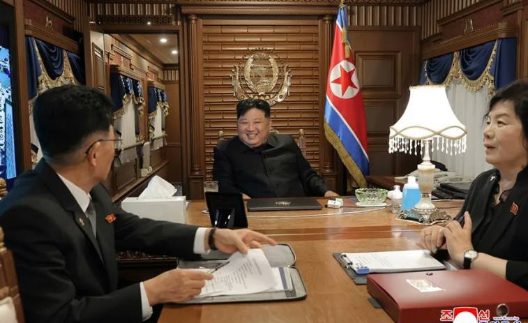 Kim Jong-un viatja en el seu famós tren blindat a Pequín per a una desfilada militar