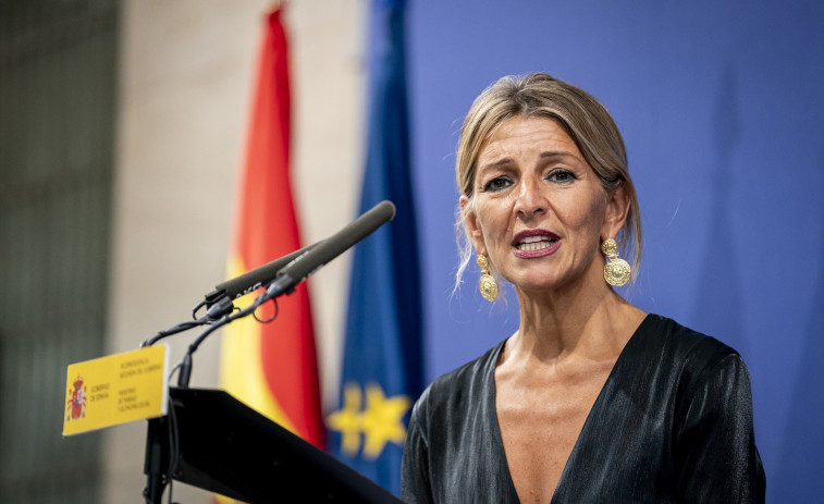 Yolanda Díaz impulsa per decret el control horari per a frenar les hores extra no pagades