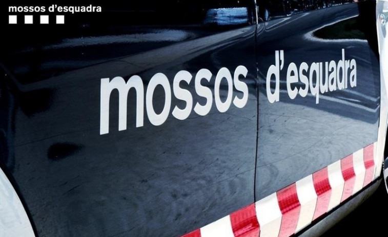 Els Mossos investiguen la troballa d'un cadàver al recinte d'una església a Montgat