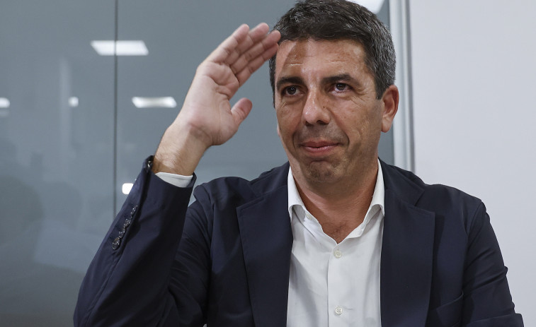 Mazón critica a Albares pel valencià mentre consent la seva retallada a Alacant