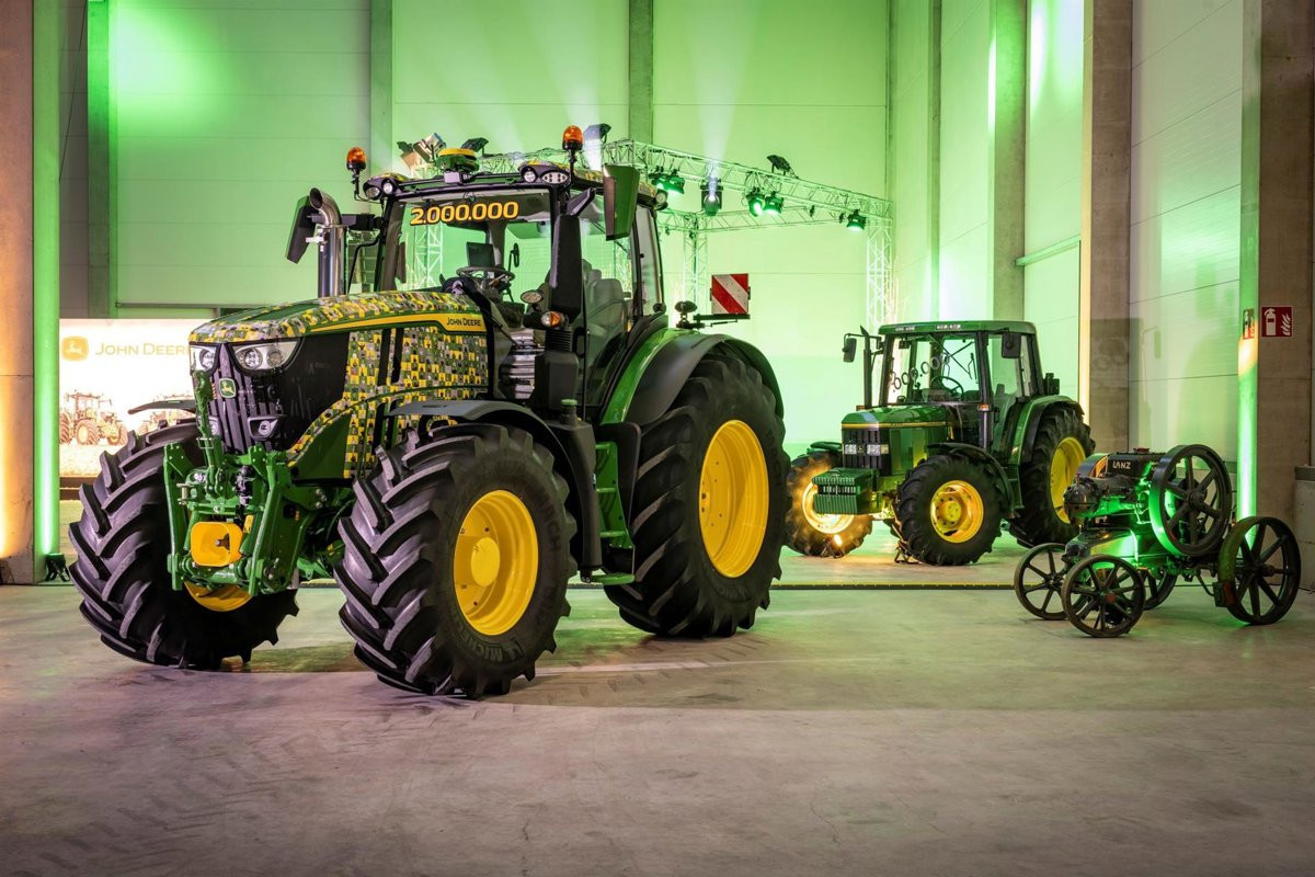 Tractor