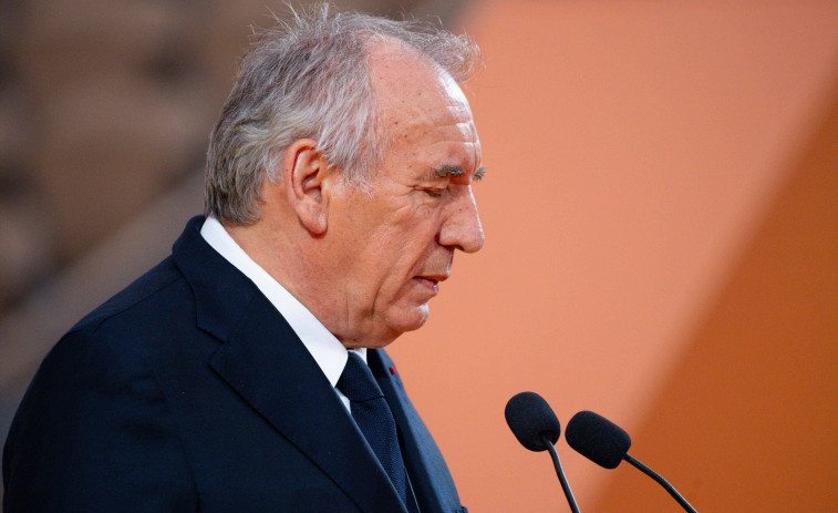 Gran crisi política a França: Bayrou assumeix la caiguda 