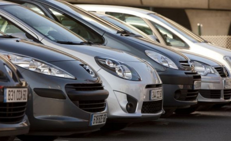 Detingut a Barcelona per ocultar cotxes robats valorats en 200.000 euros