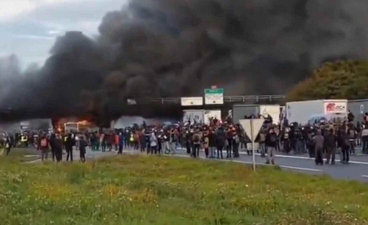 VÍDEO | França en flames: més de 290 detinguts a les protestes de ‘Bloquegem tot’