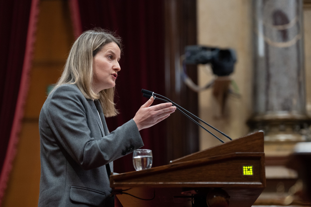 EuropaPress 6736332 consellera derechos sociales monica martinez bravo pleno parlament