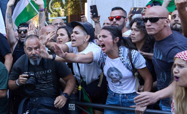 Irene Montero i Ione Belarra van ser protegides per ultres del Rayo en el caos de La Vuelta a Madrid