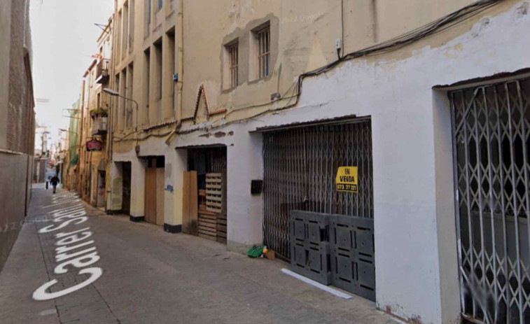 Sis anys d'infern a Badalona: drogues, baralles amb ganivets i maltractament animal en ple centre