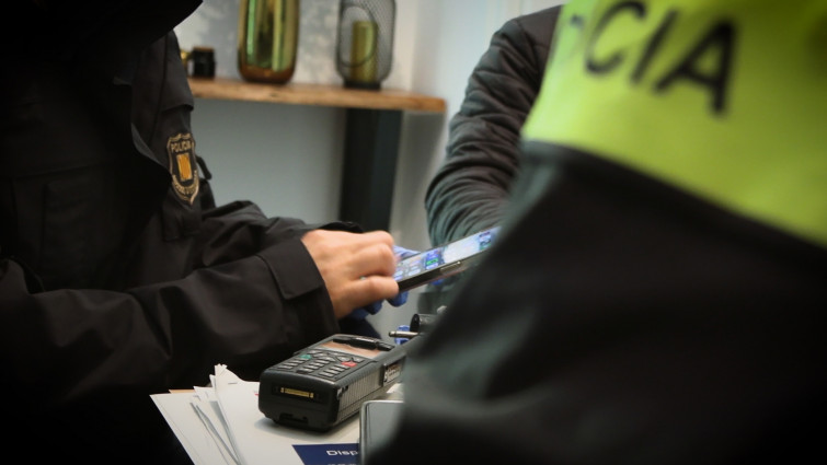 Detinguda una dona  per estafar a un ancià 5.400 € amb l'estafa del 